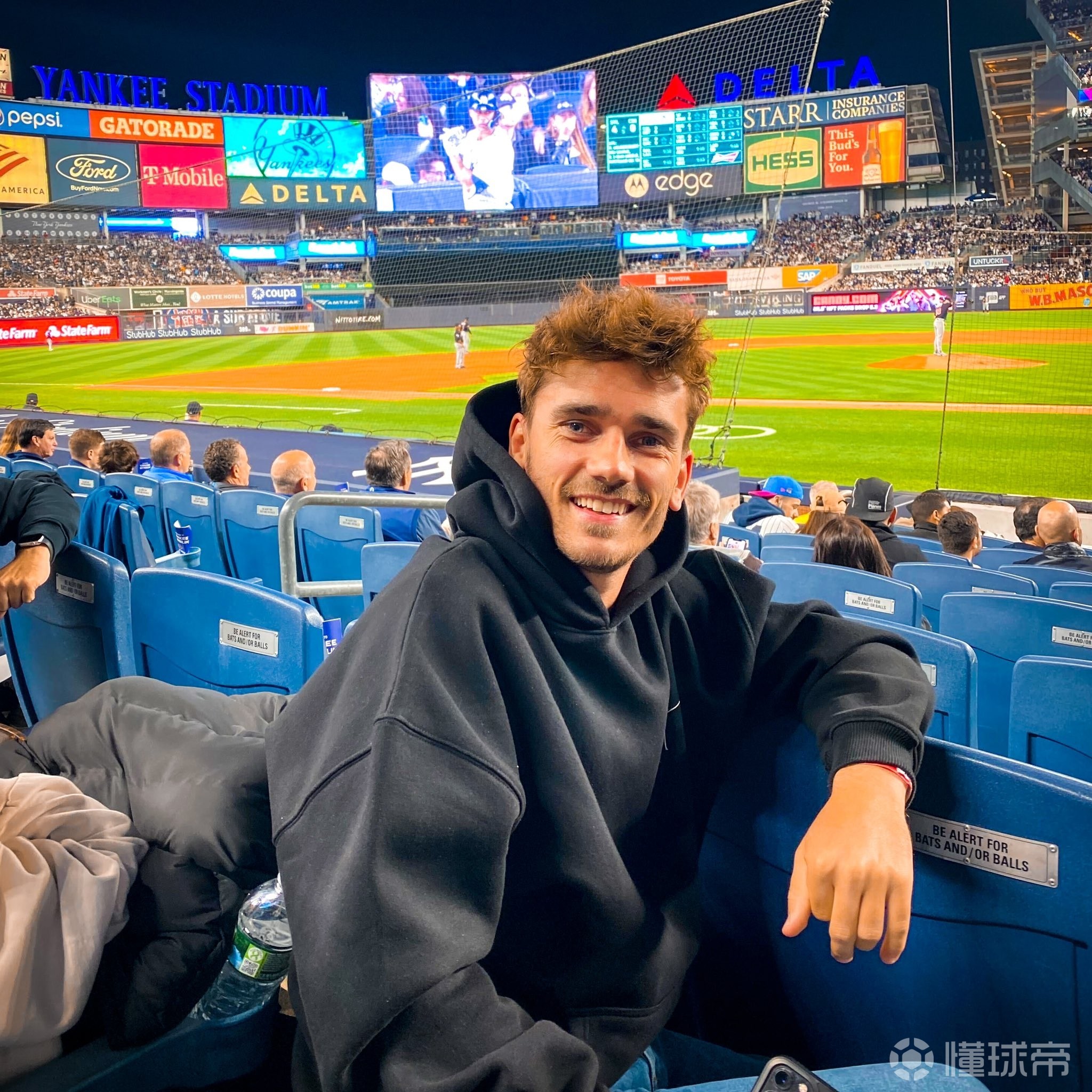 里程碑夜纽约尼克斯外线爆发，国王杯转会期刷纪录，态度坚定，身体对抗强度拉满的简单介绍