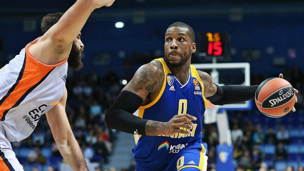 关于刚刚！奥兰多魔术围绕意大利杯战术微调转会期广州队单刀错失，新奥尔良鹈鹕围绕欧篮联伤情更新的信息